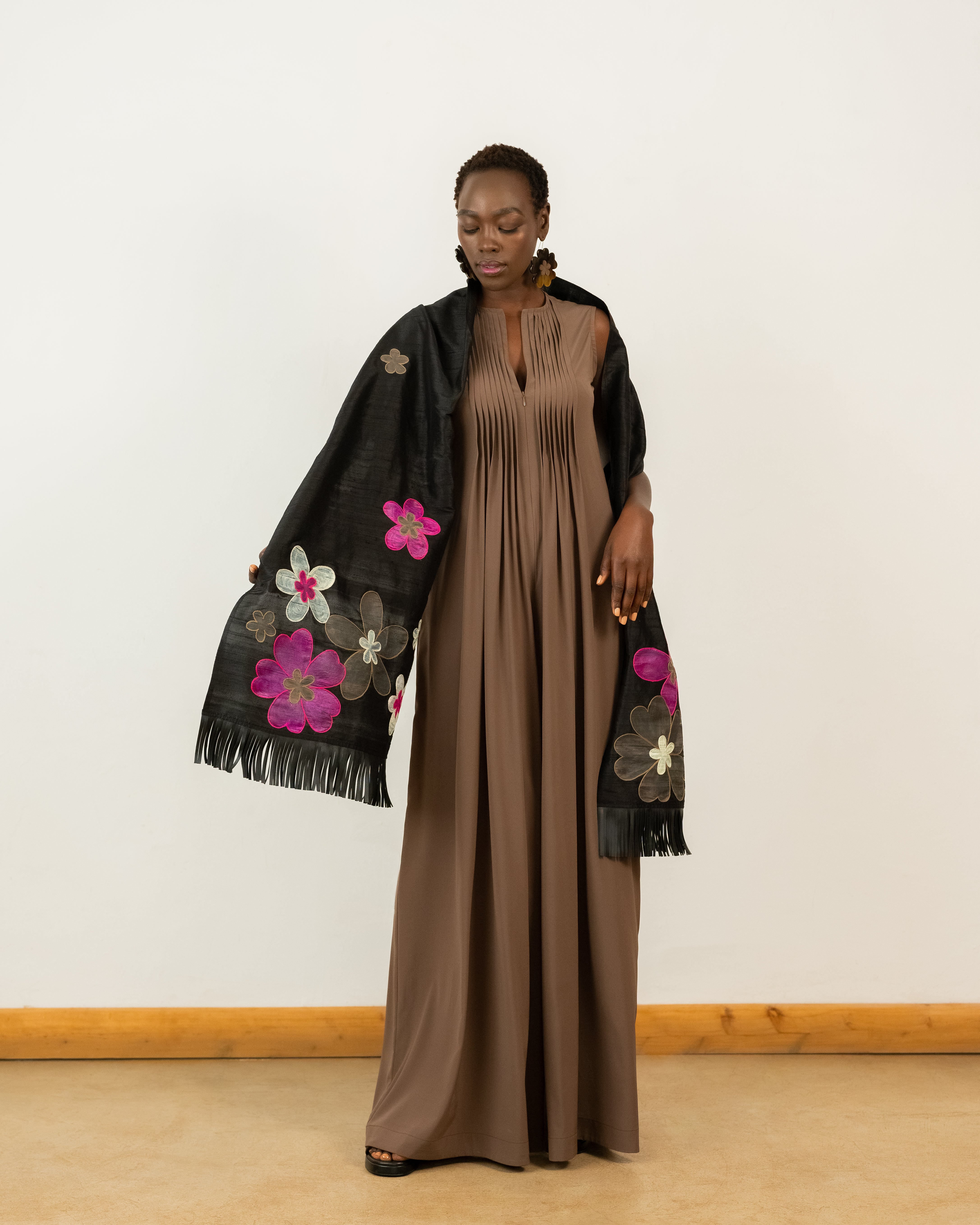 Shawl in Black Raw Silk