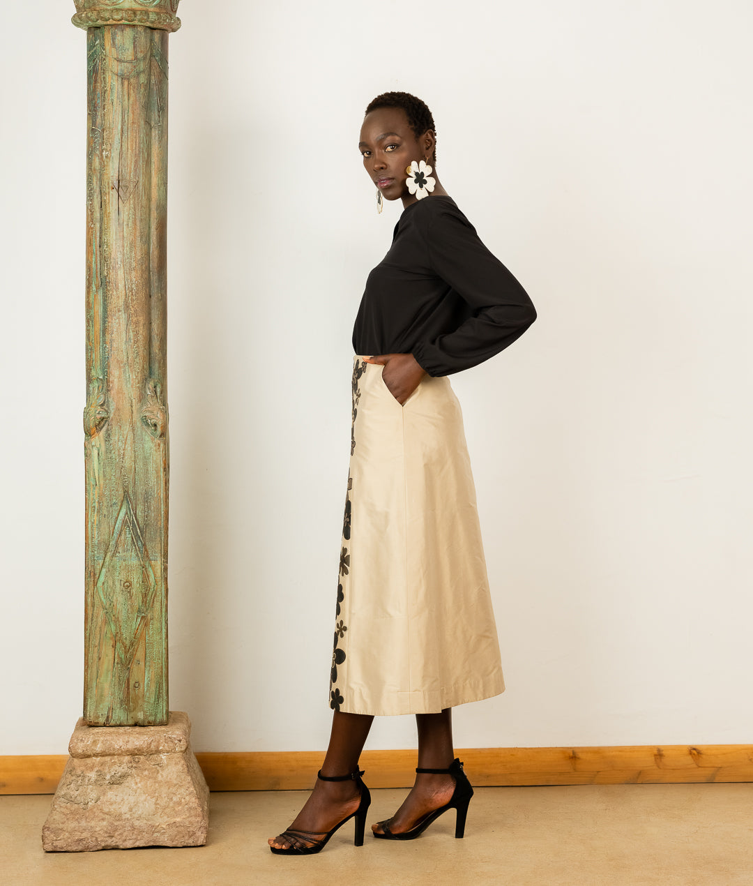 Skirt in Beige Silk