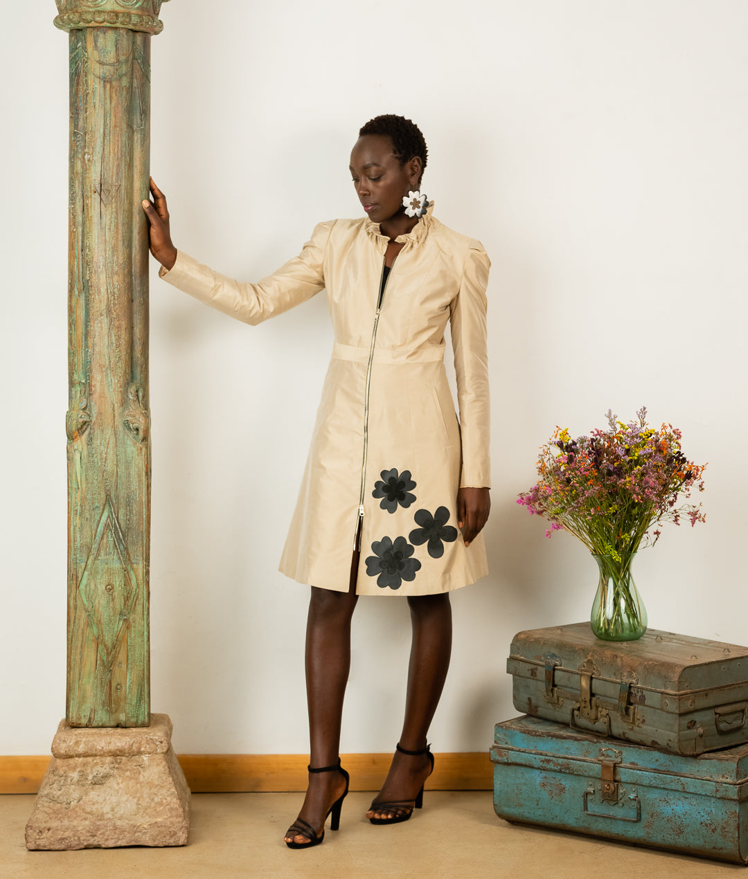 Sharron Coat In Beige Silk